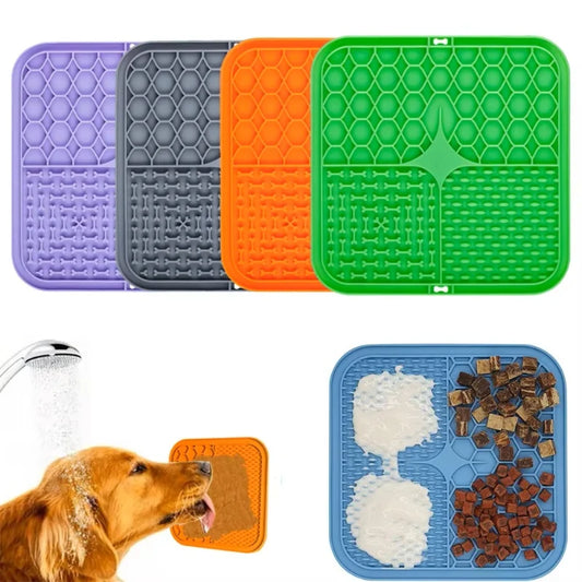 Slow Feeder Lick Mat for Dogs & Cats – Silicone, Anxiety Relief