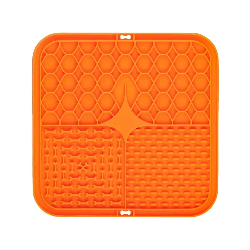 Slow Feeder Lick Mat for Dogs & Cats – Silicone, Anxiety Relief